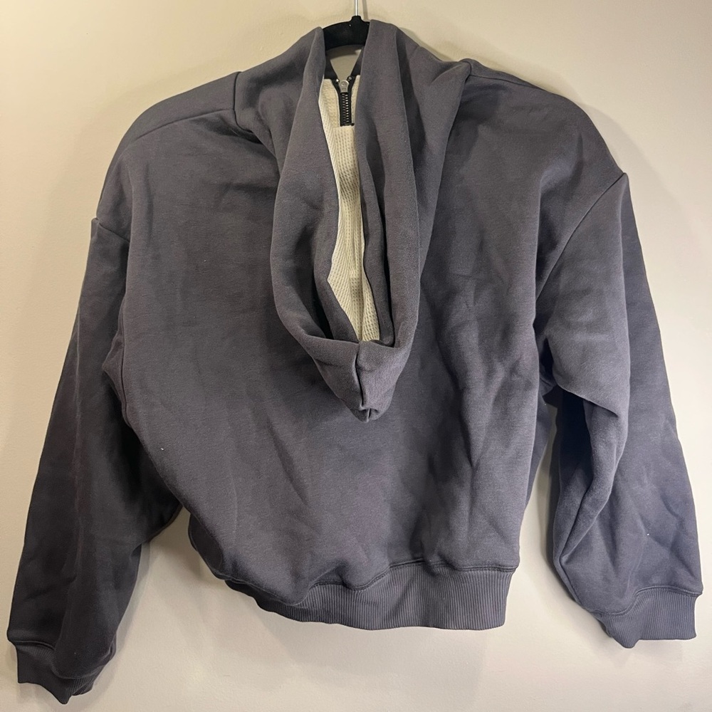 Grey (Ash) and WhiteSKIMS Waffle Lined Zip-Up Hoodie - Picture 4 of 7